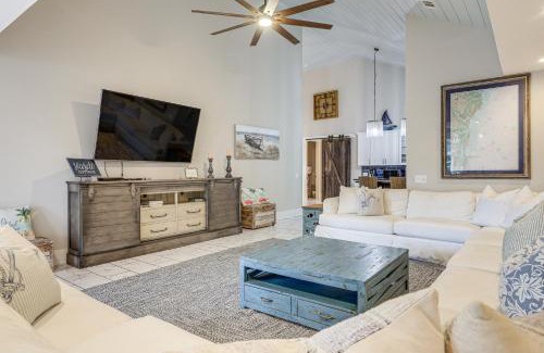 Demere Park House | Peaceful St Simons Island Home 1 Mi to Pier!