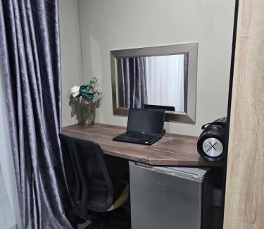 Sasolburg Apartment | Peaceful Stay - Deluxe suite