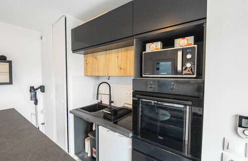 Pessac Apartment | Peaceful stay near Pessac forest