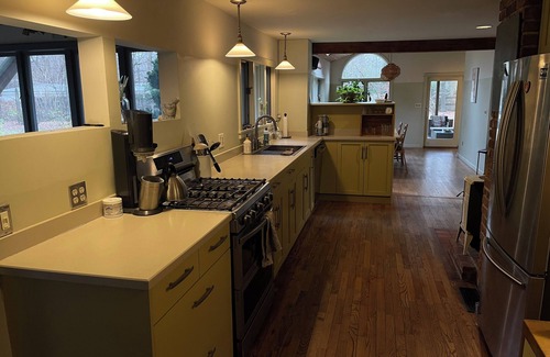 Tillson House | Peaceful, Sun-Drenched Refuge with Hot Tub and Wood Stove