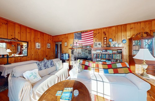 Castine Cottage | Peaceful & sunlit waterfront cottage with large deck & great views - near parks