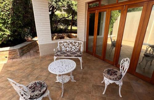 Parkwood Apartment | Peaceful@Swansea In Rosebank-Parkwood