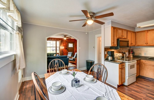 East Tallassee Cottage | Peaceful Tallassee Cottage on 2 Acres!