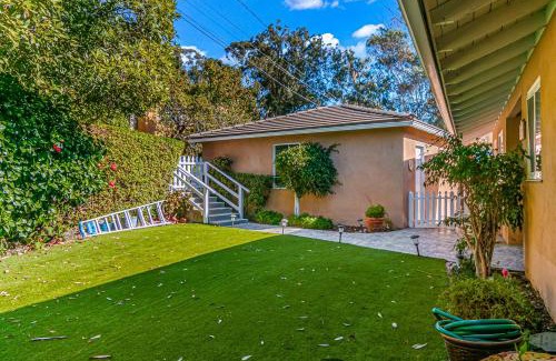 Eastside House | Peaceful Terrace, Long Term Rental