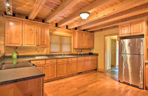 Tignall Cabin | Peaceful Tignall Cabin on Strom Thurmond Lake!