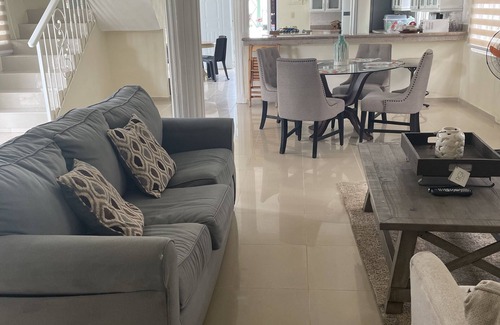 Bani House | Peaceful Tropical Retreat 30 minutes from Salinas and Palmar de Ocoa