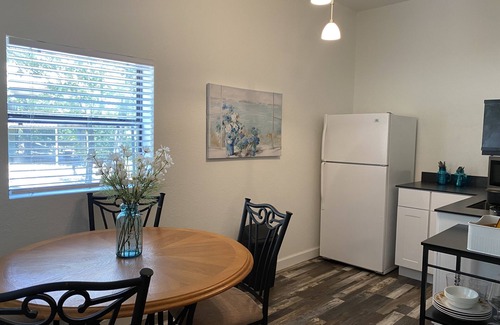 Evening Shade Apartment | Peaceful updated studio near Lake Tenkiller