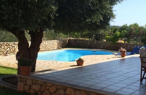 Lakithra House | Peaceful villa in typical Kefalonian village. Close to beautiful St Thomas` Bay.