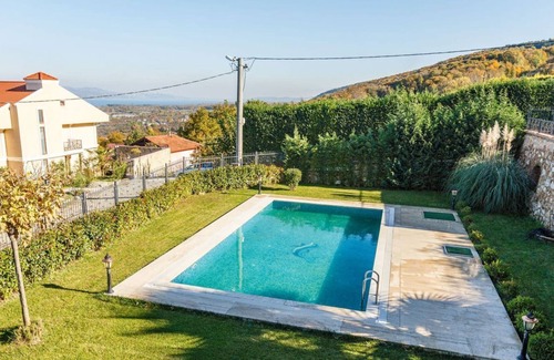 Masukiye Villa | Peaceful Villa with a Garden in Kartepe
