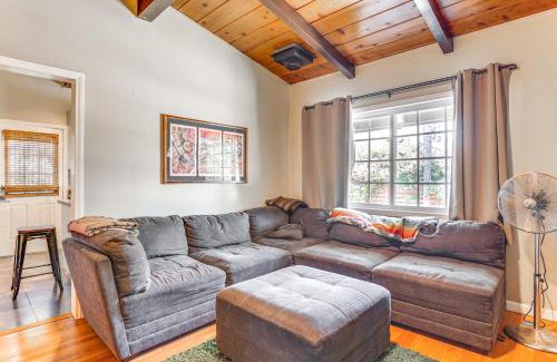 Vista House | Peaceful Vista House with Gas Grill 1 Mi to Dtwn!