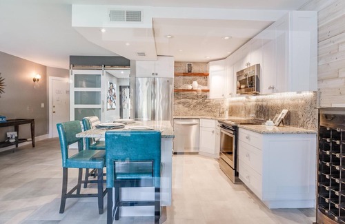 Florida North Atlantic Coast Condo | Peaceful Waterfront View! River House condominium 100% Newley remodeled