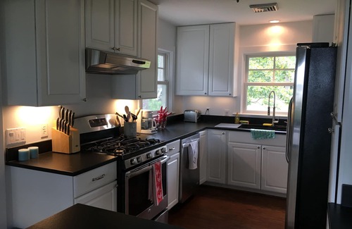 Kinsale House | Peaceful Waterfront Cottage in Kinsale, VA