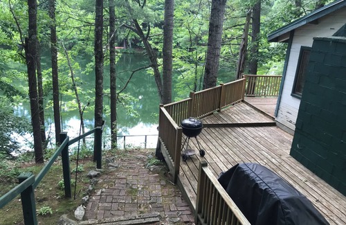 Turner Ski Chalet | Peaceful Waterfront Cottage