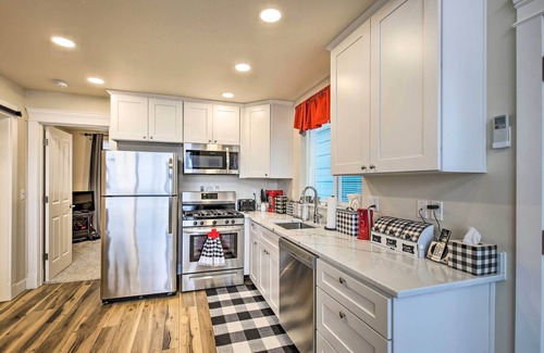 Yachats Condo | Peaceful Winter Retreat: Oregon Coastline Beach!