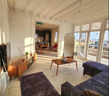 Gallipoli Ski Chalet | Peaceful Wood House