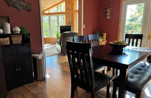 Rainy River District House | Peaceful Year Round Lakefront Getaway Nickel Lake
