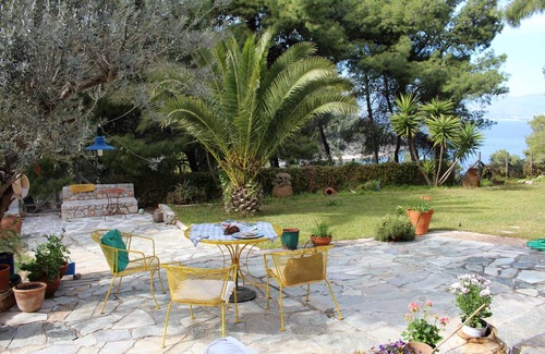 Katakali House | Peacefully situated holiday house close to the sea, garden, terrace | Korinthia,