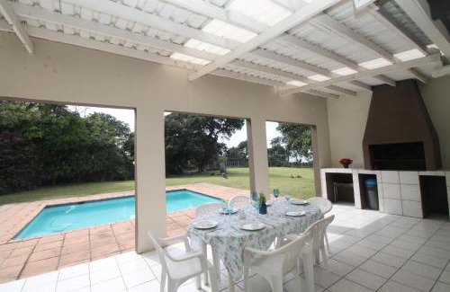 Shelly Beach Apartment | Peacehaven House