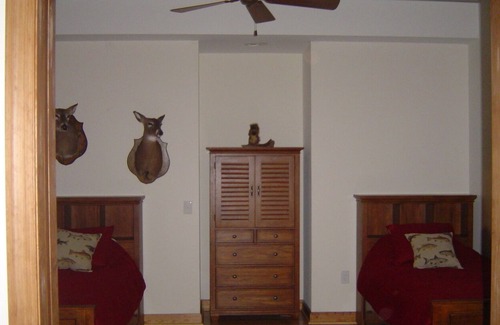 Dugspur Cabin | PeaceLodge - Nature, Seclusion, and Romance