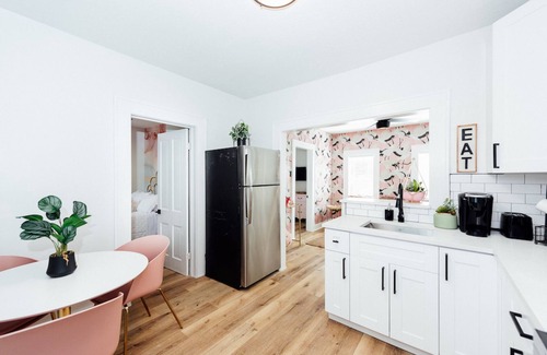 Historic Uptown Apartment | Peacful and cozy apartment close to downtown