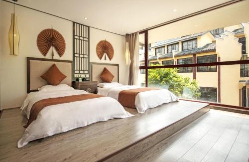 Xiufeng Hotel | Peach Blossom Resort Hotel