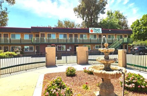 Linda Hotel | Peach City Inn - Marysville/Yuba City
