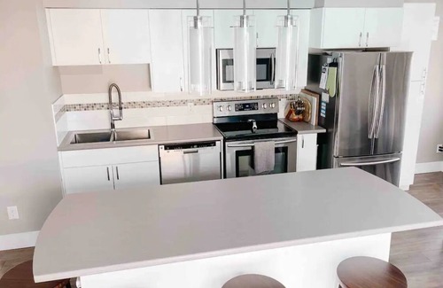 Okanagan-Similkameen House | Peach City Retreat w/Pool and Hot Tub