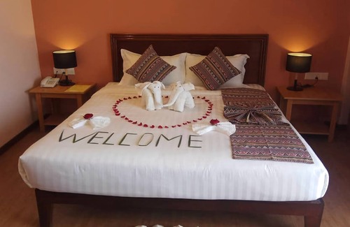 Nyaungshwe Hotel | Peach Hotel Inle