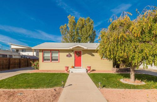 Fruita House | Peach House Iii - Cozy Downtown Getaway W-Big Yard
