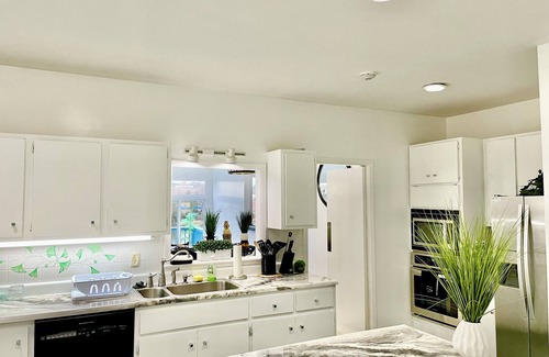 West End House | PEACH JAM-GORGEOUS RIVERFRONT "WOW" RETREAT OVERLOOKING THE SAVANNAH RIVER!