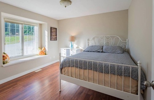 Central Okanagan House | Peach land First Estate Winery