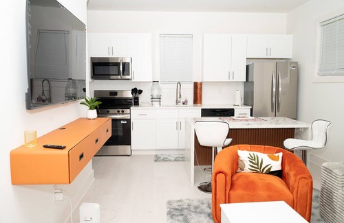 South Atlanta House | Peachy Mint Home 12Mintues/Airport/Loft