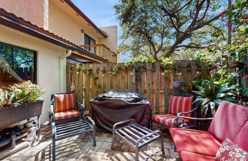 Ocean Woods Apartment | Peacock Beach Villa