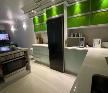 Port Edward Apartment | Peacock Cottage, 95 Eden Wilds