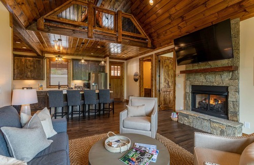 Banner Elk Cabin | Peak A View- Camp Eagles Nest with views, two ensuites, fire pit, hot tub