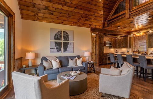 Banner Elk Cabin | Peak A View- Camp Eagles Nest with views, two ensuites, fire pit, hot tub