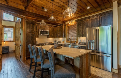 Banner Elk Cabin | Peak A View- Camp Eagles Nest with views, two ensuites, fire pit, hot tub