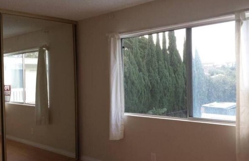 Bay Ho Condo | Peak at the Bay, Ocean, close to trolley & key attractions!