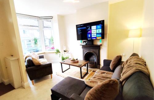 Buxton House | Peak District Cottage