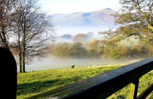 Hope Valley Cabin | Peak District Shepherds Hut