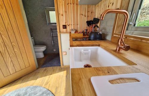 Hope Valley Cabin | Peak District Shepherds Hut