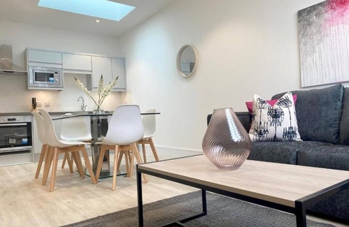 Fleet Apartment | Peak @ Fleet Heights - Apartment Four