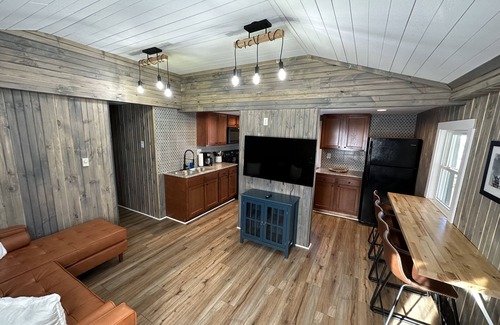 Blodgett Mills Apartment | Peak's Paradise