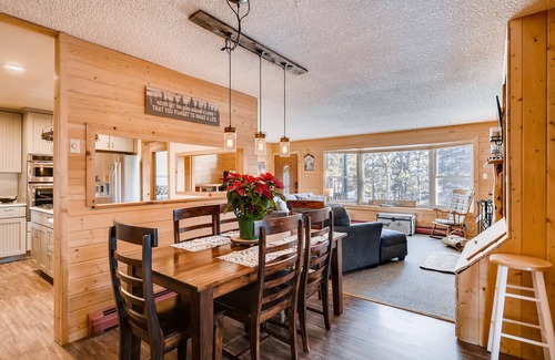 Spring Valley House | Peakview Cabin - Mountain Getaway to Pikes Peak