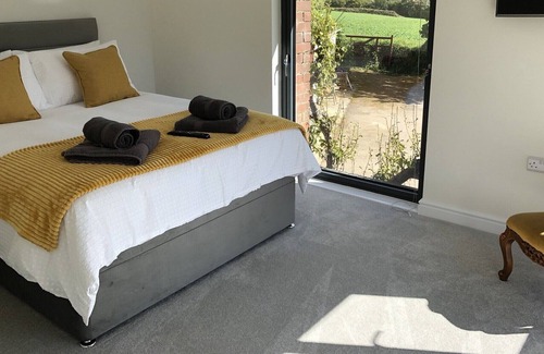 Newton Ferrers House | Pear Tree - Amazing views, Pool, Close to beaches and Dartmoor