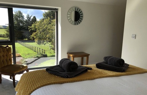 Newton Ferrers House | Pear Tree - Amazing views, Pool, Close to beaches and Dartmoor