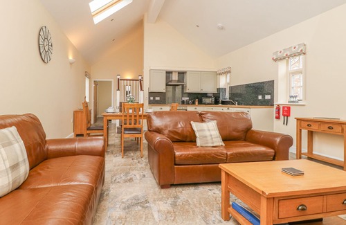 Dunnington Cottage | PEAR TREE COTTAGE, family friendly, with open fire in Dunnington