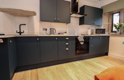 Barnoldswick Cottage | PEAR TREE COTTAGE AT HEY FARM, pet friendly in Barnoldswick