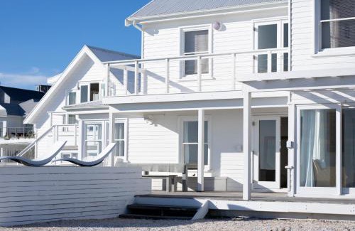 Yzerfontein Villa | Pearl Bay Beach Home