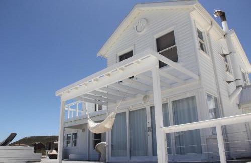 Yzerfontein Villa | Pearl Bay Beach Home